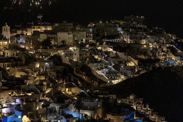 Greece - 2022_04_23_044_santorini_fireworks