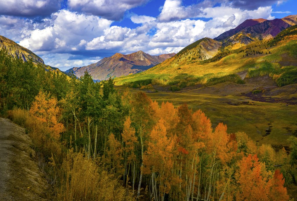 Southwest - 2022_09_27_417_gothic_road_peaks_aspens